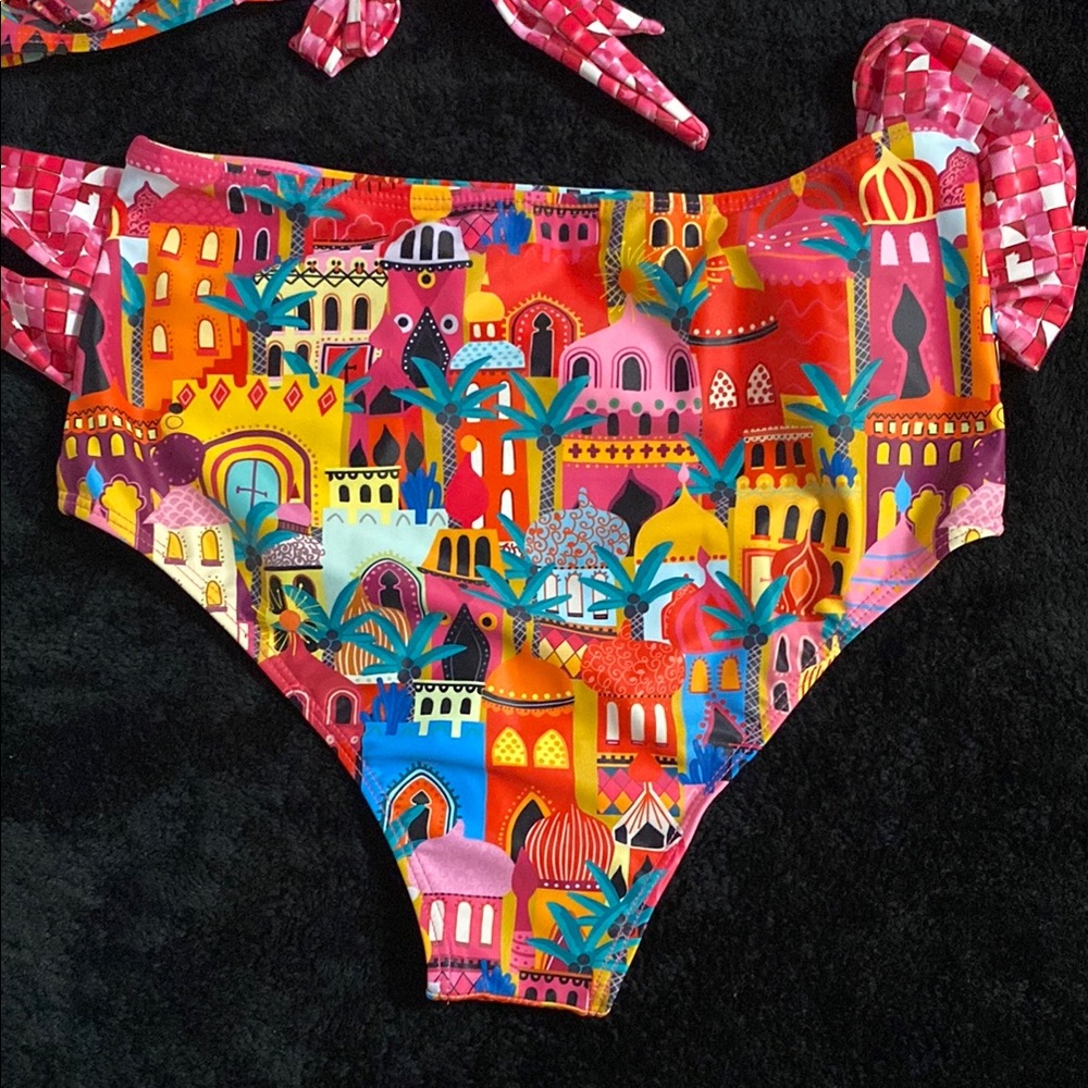 Colorful Printed Bikini Set - Picture 10 of 10